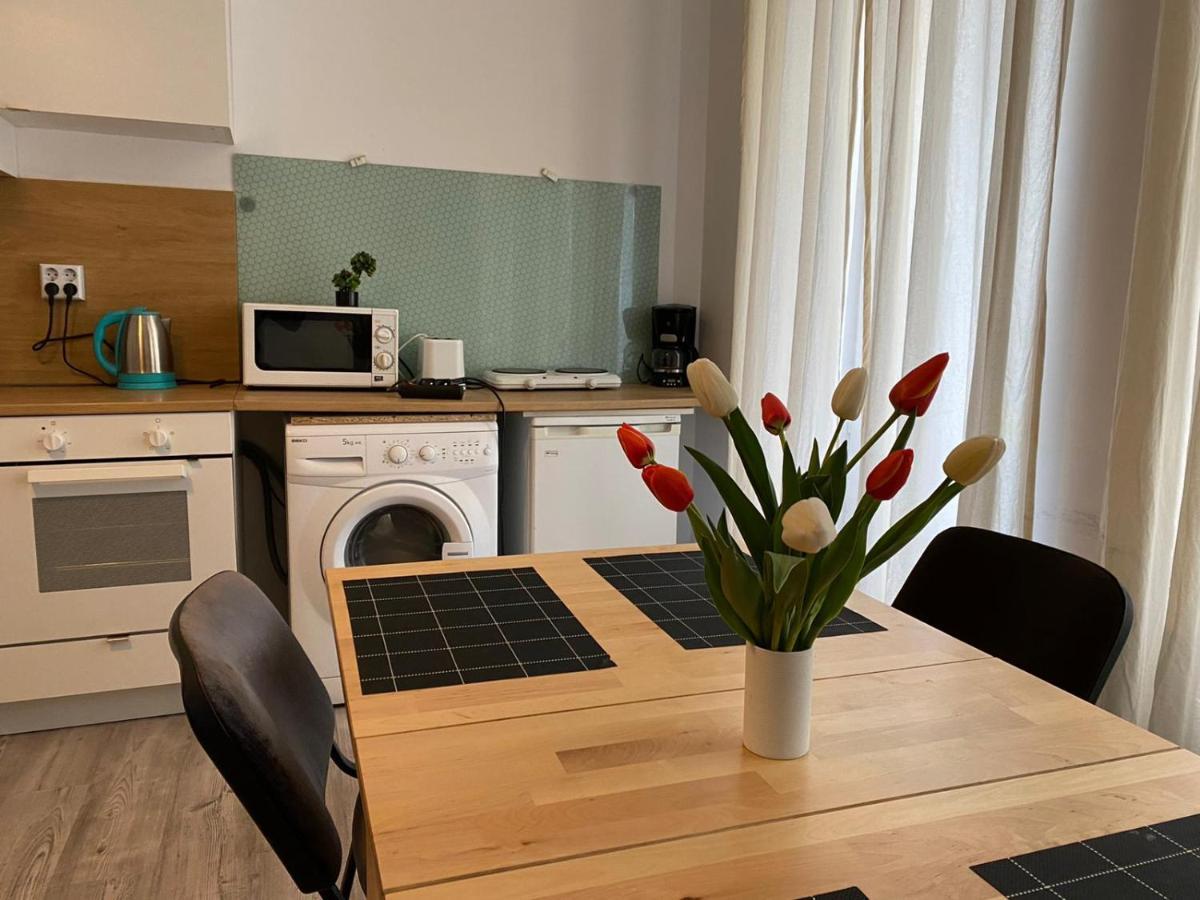 Studio Piata Amzei Nr.1 Apartman Bukarest Kültér fotó