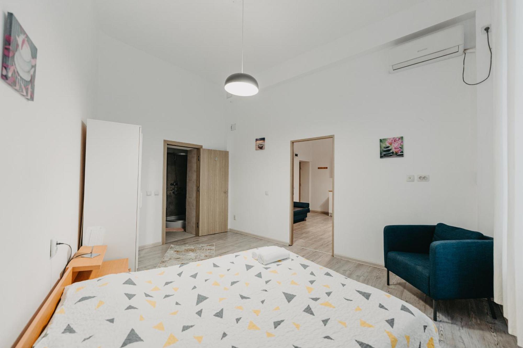 Studio Piata Amzei Nr.1 Apartman Bukarest Kültér fotó