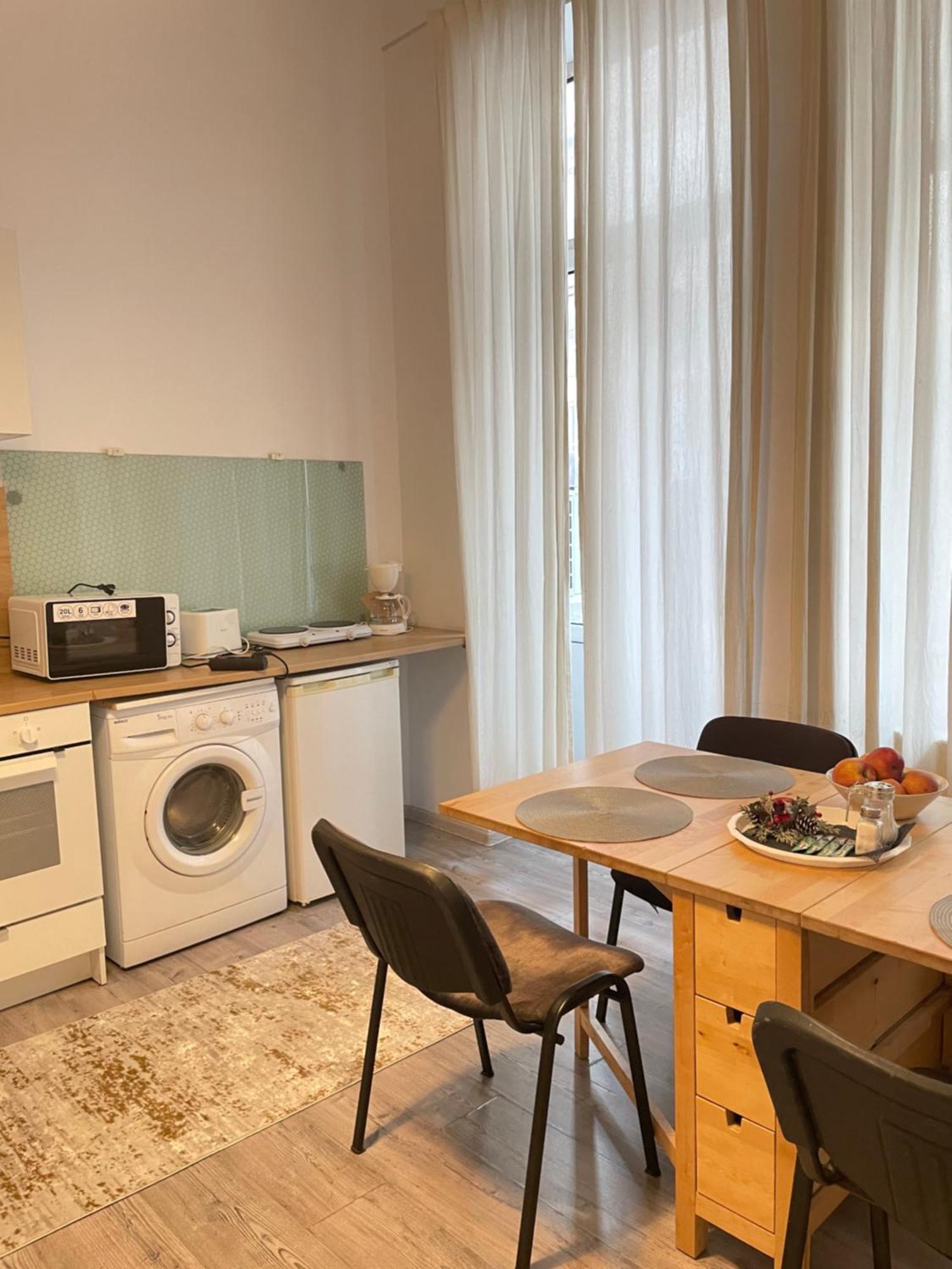 Studio Piata Amzei Nr.1 Apartman Bukarest Kültér fotó